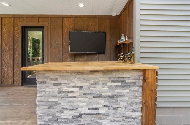 17 Rettendon Lane, Bella Vista, AR 72714