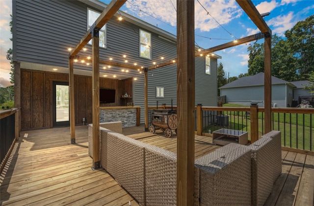17 Rettendon Lane, Bella Vista, AR 72714