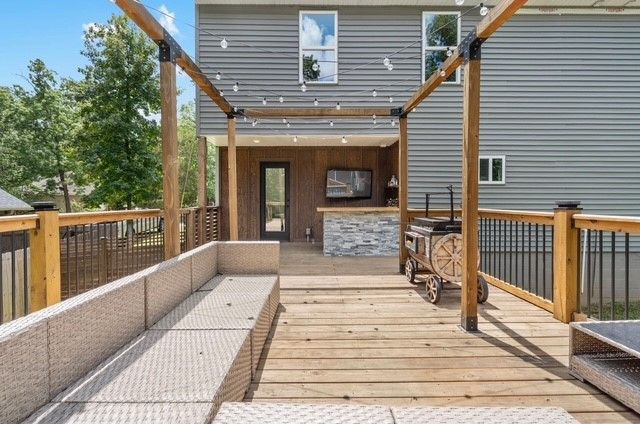 17 Rettendon Lane, Bella Vista, AR 72714