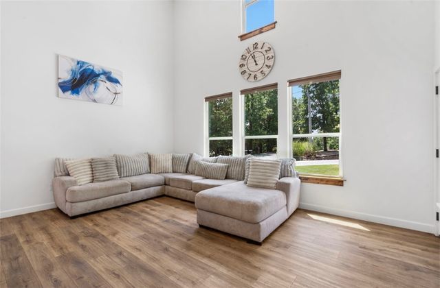 17 Rettendon Lane, Bella Vista, AR 72714