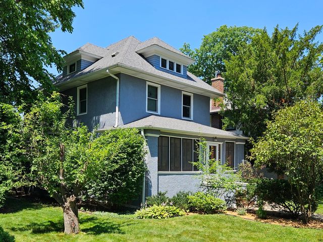 729 N Grove Avenue, Oak Park, IL 60302