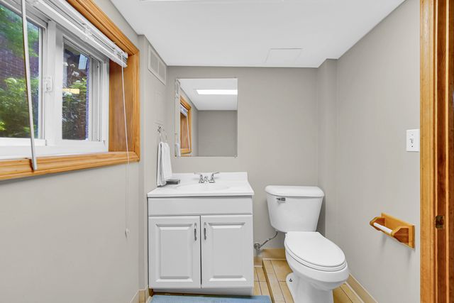 729 N Grove Avenue, Oak Park, IL 60302