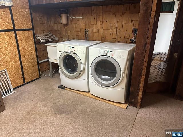 74 Rosemont Avenue, Elmwood Park, NJ 07407