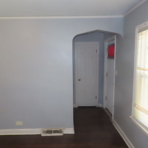 10549 S Indiana Avenue, Chicago, IL 60628