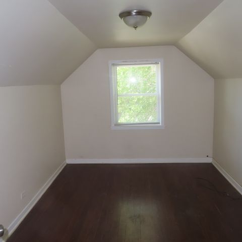 10549 S Indiana Avenue, Chicago, IL 60628