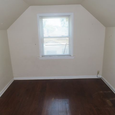 10549 S Indiana Avenue, Chicago, IL 60628