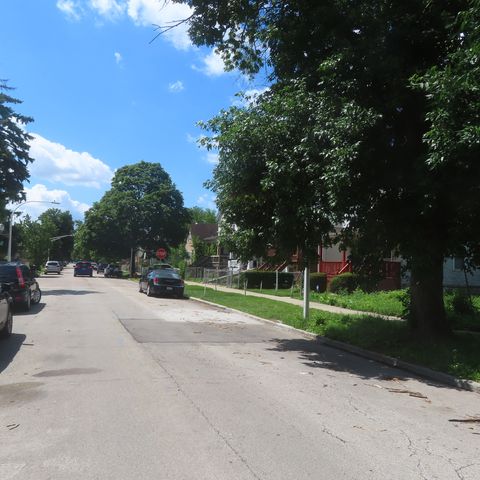 10549 S Indiana Avenue, Chicago, IL 60628