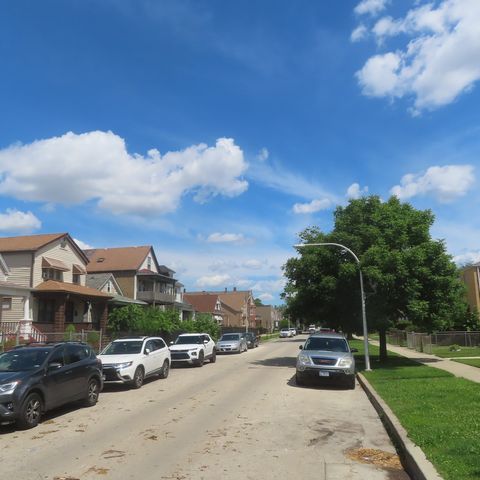 10549 S Indiana Avenue, Chicago, IL 60628