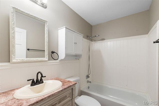 14 Blackstone Court, St Charles, MO 63303