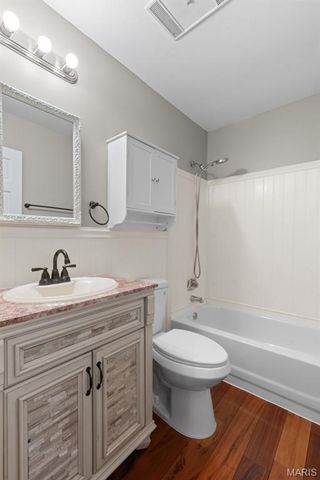 14 Blackstone Court, St Charles, MO 63303