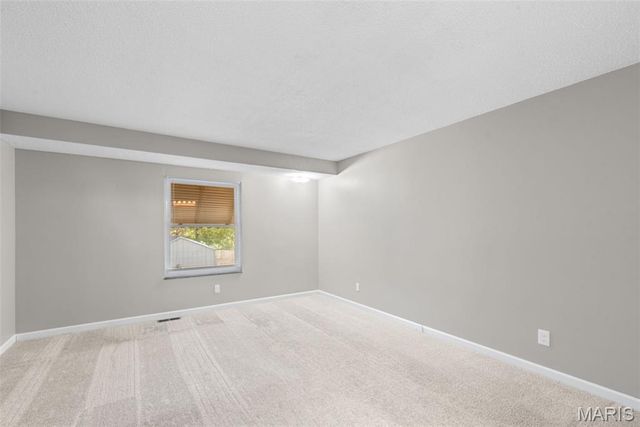 14 Blackstone Court, St Charles, MO 63303