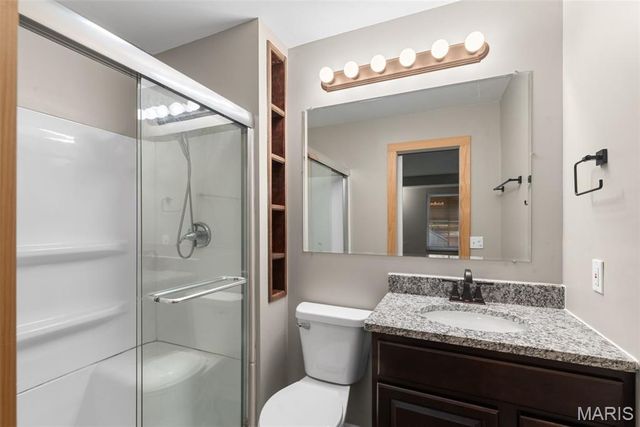 14 Blackstone Court, St Charles, MO 63303