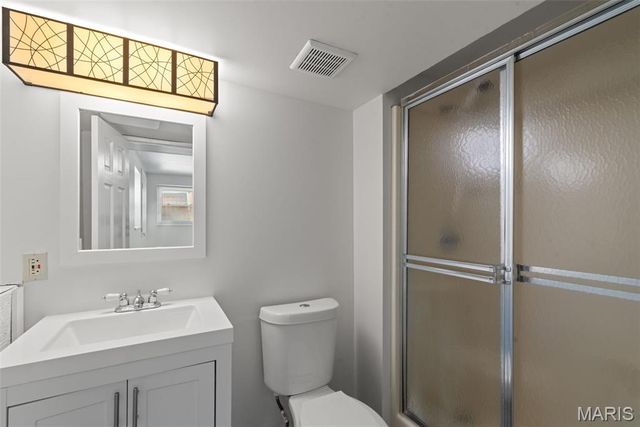 14 Blackstone Court, St Charles, MO 63303