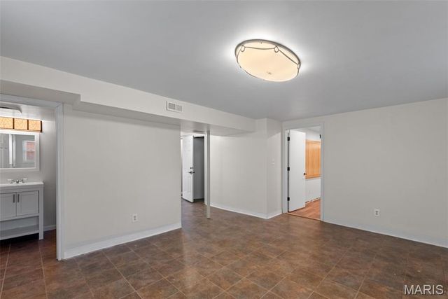 14 Blackstone Court, St Charles, MO 63303