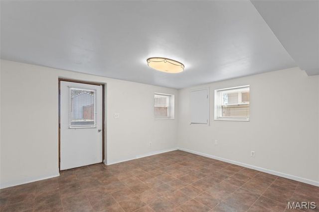 14 Blackstone Court, St Charles, MO 63303