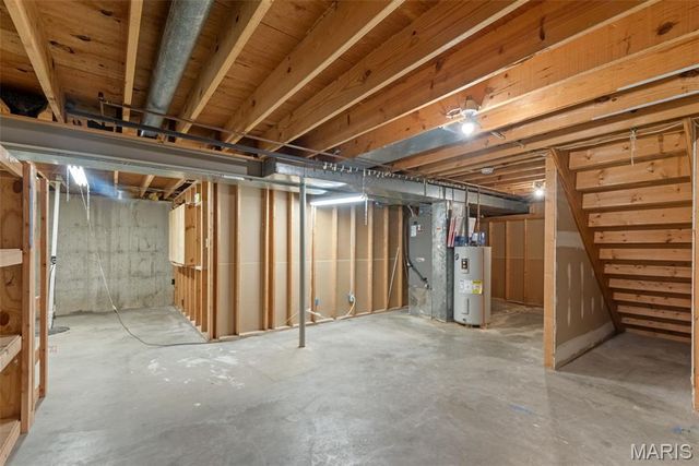 14 Blackstone Court, St Charles, MO 63303