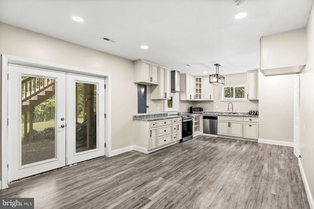 1271 APPLE GROVE RD, Mineral, VA 23117