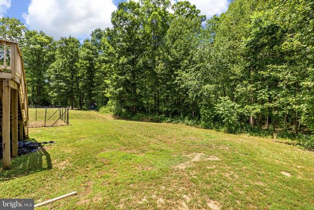 1271 APPLE GROVE RD, Mineral, VA 23117