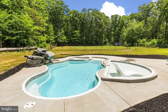 1271 APPLE GROVE RD, Mineral, VA 23117