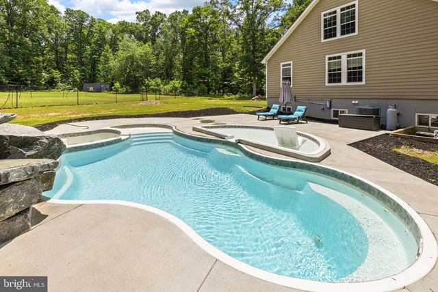 1271 APPLE GROVE RD, Mineral, VA 23117
