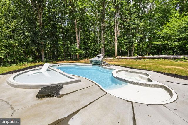 1271 APPLE GROVE RD, Mineral, VA 23117