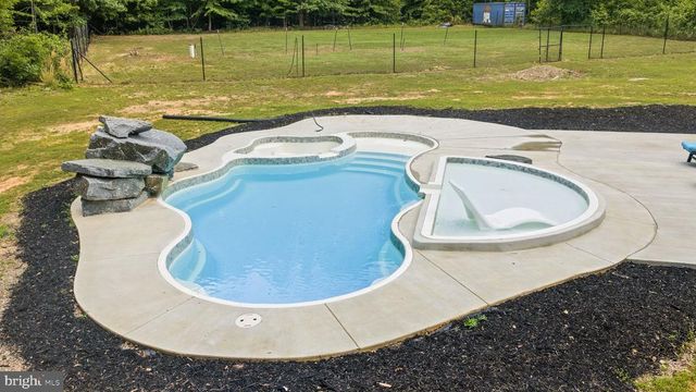 1271 APPLE GROVE RD, Mineral, VA 23117