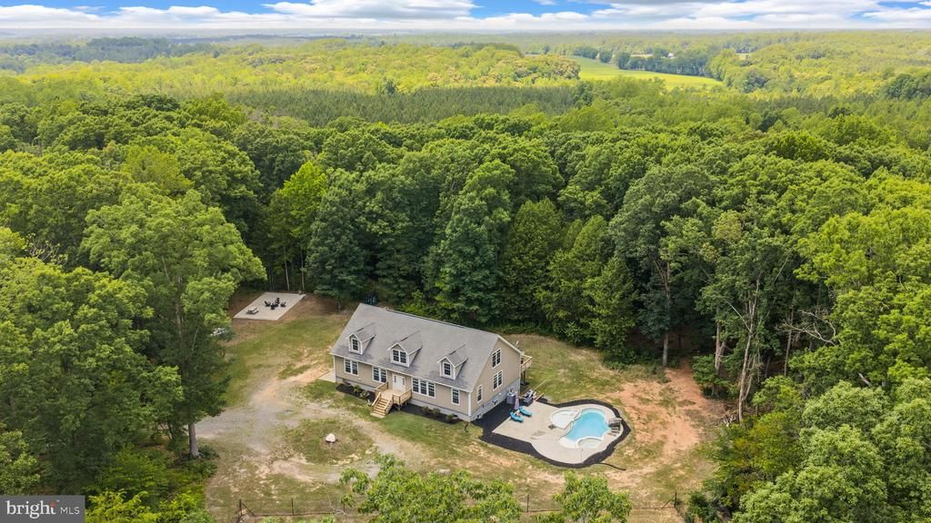 1271 APPLE GROVE RD, Mineral, VA 23117