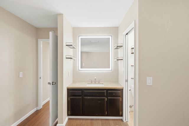 7200 Spicer Dr, Citrus Heights, CA 95621