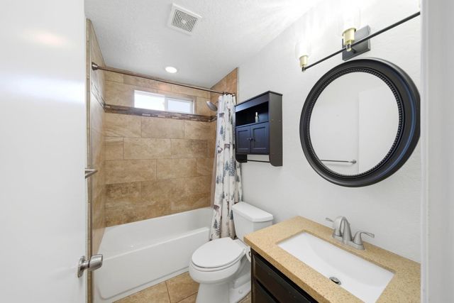 7200 Spicer Dr, Citrus Heights, CA 95621