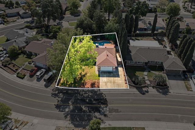 7200 Spicer Dr, Citrus Heights, CA 95621