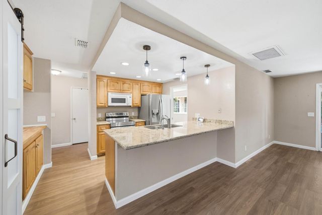 7200 Spicer Dr, Citrus Heights, CA 95621