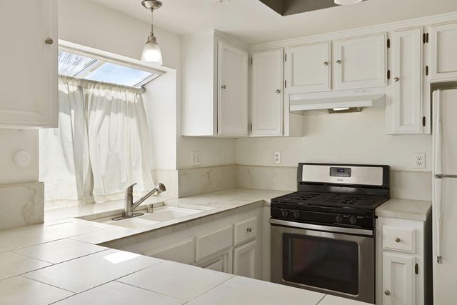 2408 Echo Park Ct, Modesto, CA 95358