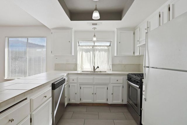 2408 Echo Park Ct, Modesto, CA 95358