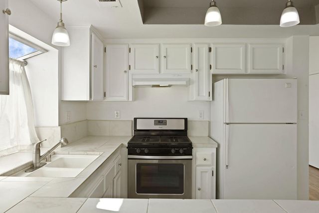 2408 Echo Park Ct, Modesto, CA 95358