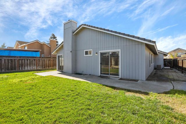 2408 Echo Park Ct, Modesto, CA 95358