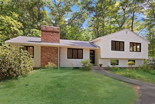 20 Algonquin Rd, Canton, MA 02021