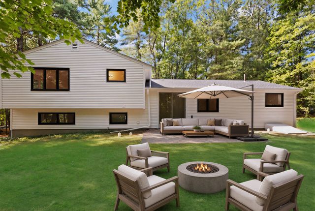 20 Algonquin Rd, Canton, MA 02021