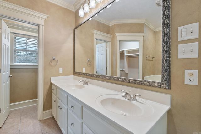 4655 Palm Springs Circle # 1, Conway, AR 72034