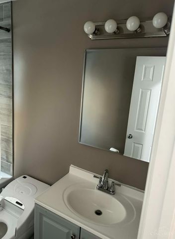 412 Roebling Road, Delhi Twp, OH 45204