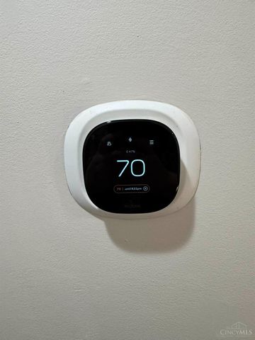 412 Roebling Road, Delhi Twp, OH 45204