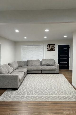 412 Roebling Road, Delhi Twp, OH 45204