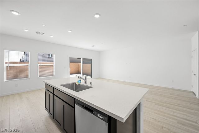 3392 Dancing Waters Street, Las Vegas, NV 89129