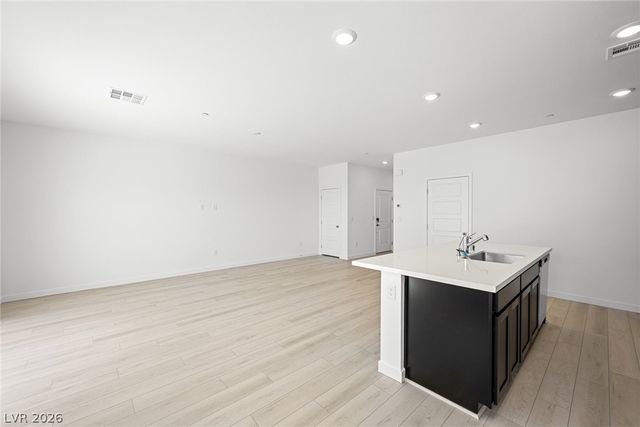 3392 Dancing Waters Street, Las Vegas, NV 89129