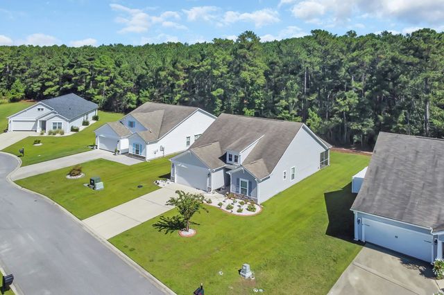 1318 Golden Valley Pl., Little River, SC 29566