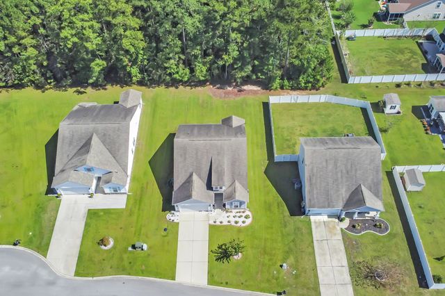 1318 Golden Valley Pl., Little River, SC 29566