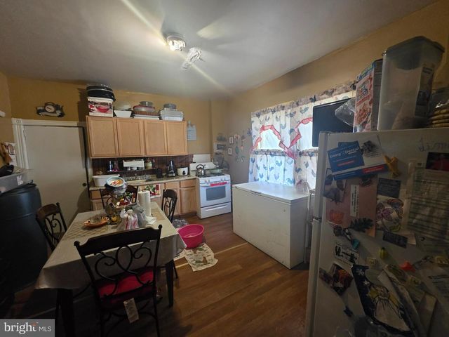 570 ROOSEVELT ST, Trenton, NJ 08618