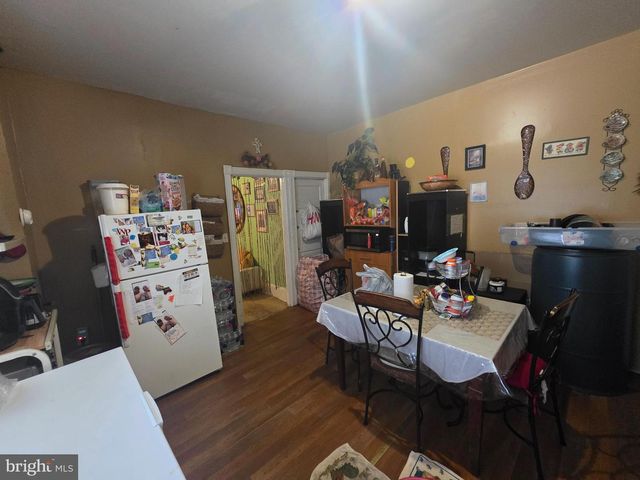 570 ROOSEVELT ST, Trenton, NJ 08618