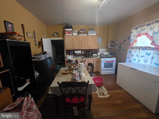 570 ROOSEVELT ST, Trenton, NJ 08618