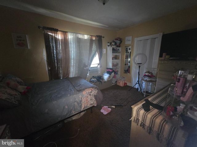 570 ROOSEVELT ST, Trenton, NJ 08618