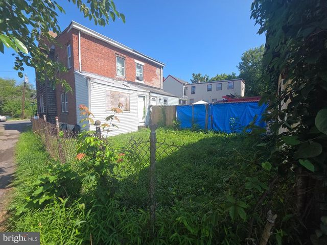 570 ROOSEVELT ST, Trenton, NJ 08618